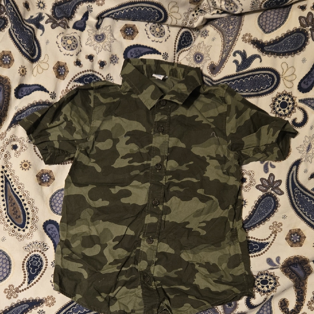 Old Navy Green Camouflage Shirt